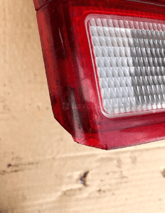 Lampa tylna prawa górna Land Rover Discovery 2 II 3