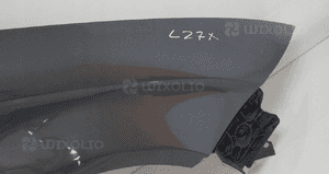 Błotnik przedni prawy seat altea lift LZ7X 2011 4