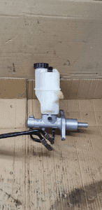 Pompa serwa hamulca zbiorniczek Citroen C5 III 9646980980 5