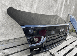 Klapa bagaznika tyl tylna infiniti Q50 Q50S ladna 3
