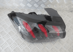 Lampa tylna tył lewa peugeot 208 ii led 9823216880 2019 8