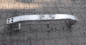 Toyota Corolla Verso belka zderzaka przod 04-08 1