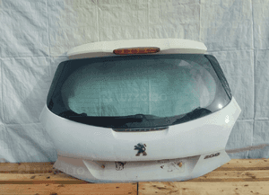 Klapa pokrywa bagażnika tył tylna peugeot 208 i 1 kompletna zderzak 1