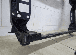 Audi Q7 Q8 pas przedni wzmocnienie 4M0805594C 8