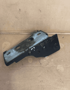 Uchwyt przod belki pasa land rover discovery iii 3 1