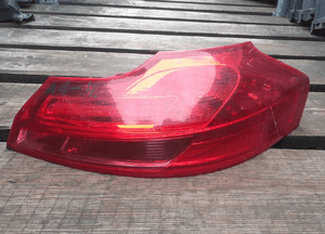 Tyl tylna lampa prawa opel insignia kombi 1