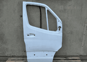 Drzwi przod przednie prawe mercedes sprinter W907 W910 bardzo ladne 1