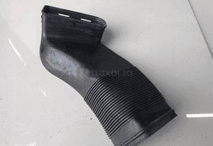 Audi A4 A6 rura ssąca powietrza 8D0129617AA 1