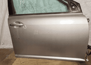 Drzwi prawy przód toyota avensis 3