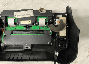 Nissan navara D40 lift panel radia klimatyzacji 283955X00B 9