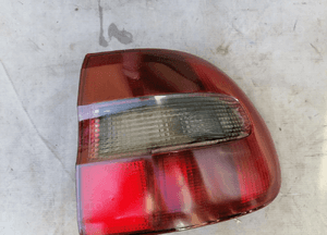 Lampa lewa prawa tył Volvo V40 95-04r 2