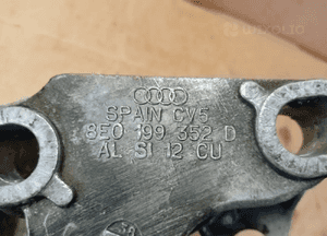 Łapa mocowanie wspornik silnika Audi A6 C5 2.4 V6 8E0199352D 5