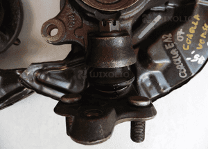 ZWROTNICA PIASTA LEWA PRZÓD COROLLA VERSO 2,0 D4D 3