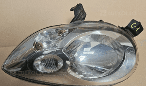 Citroen C1 lampa przód przednia lewa EU 1