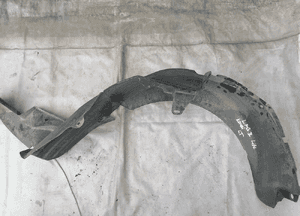 Nadkole tył prawe lewe Renault Laguna 2 II 01-07r 8200002141 2