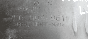 Nadkole lewy przód przednie lewe VW Touareg 7L6809961F 6
