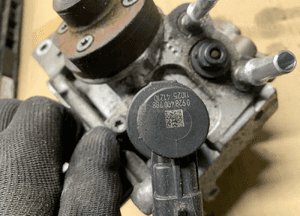 Pompa wtryskowa paliwa Ford Transit Connect 1.5 TDCI 9688499680 0445010516 6