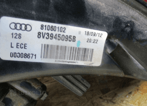 Lampa lewa tył tylna w błotnik audi A3 8V 8V3945095B 4