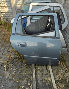 drzwi prawe tył astra 2 g kombi