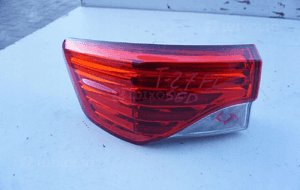 Lampa lewy tył toyota avensis T27 fl sedan led