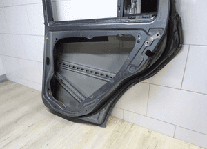 MERCEDES W204 C-KLASA KOMBI drzwi prawe tylne tył 11