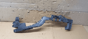 Ślizg mocowanie lampy lewy przód Opel Zafira C 13300782 1