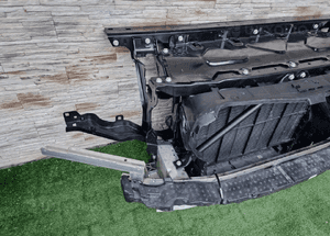 Pas przedni wzmocnie chłodnice bmw X5 G05 3