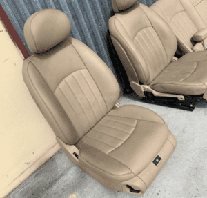Mercedes CLS 219 beżowe fotele kanapa beż grzane 6