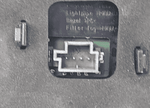 Volvo XC60 ii lampa lewy tył tylna w klapę oryginał 9