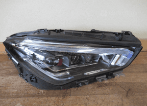 Lampa przód przednia prawa mercedes cla W118 X118 C118 full led 2019- 4