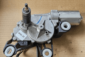 VW Fox silniczek wycieraczki tyl tylnej 5Z6955711 1