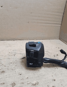 HONDA CBR 1000RR SC57-A PRZEŁĄCZNIK LEWY 3