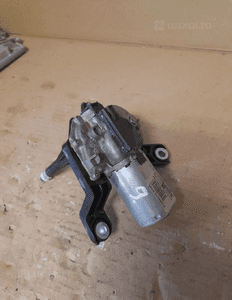 SILNICZEK WYCIERACZKI TYŁ OPEL INSIGNIA A KOMBI nr 13227418 1