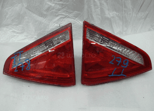 Audi A5 8T0 coupe idealna lampa tylna prawa lewa 1