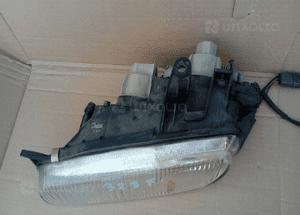Mazda 323F lampa przod przednia prawa lewa 95-98 4