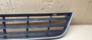Kratka zderzaka przód przednia środkowa VW Passat B6 3C0853677 3