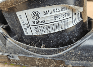 VW Golf 5 V  Plus lampa tył tylna lewa prawa w klapę 5M0945094J 5M0945093J 4