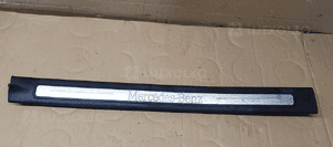 Nakładka listwa progu prawy przód przednia prawa Mercedes W169 W245 A1696800074 1