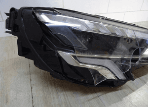 Audi A3 8Y0 lampa prawa przód full led 8Y0941034 3