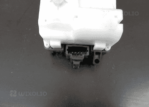 Rygiel Dociąg Drzwi Lewy Peugeot 1007 9685069880 4PIN 5