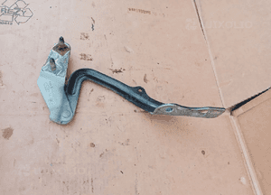 Zawias maski prawy przód przedni Ford Focus MK2 F3 3
