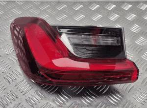 Bmw G21 kombi lampa lewa tył w błotnik 2