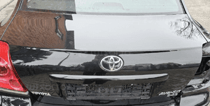 Toyota Avensis T25  sedan klapa bagażnika tył 209 1