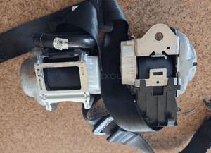 Pas pasy bezpieczeństwa tył tylne prawy lewy audi Q3 ii 83A857805 83A857806 2