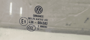 Szyba prawy przód przednia prawa VW Jetta AS2 05r 4