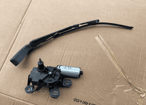 MERCEDES VITO VIANO 639 silnik wycieraczki tylnej  klapy ramie 6