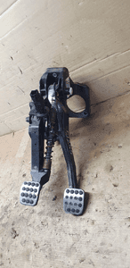 Pedał sprzęgła hamulca Mercedes W245 A1692902401 3