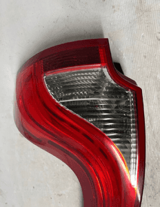 Volvo XC60 i lift 2016 rok lampa prawa tylna prawy tył L90007893 2