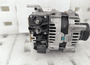 VW AG AUDI ALTERNATOR 04L903030 4