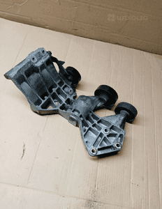 Podstawa łapa alternatora rolki Mercedes A-Klasa W169 2.0 CDI A6402021040 3